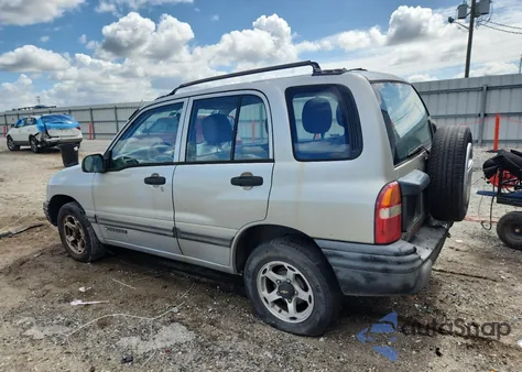 2000 Chevrolet Tracker from USA, damaged, VIN 2CNBE13C5Y693240